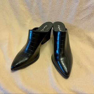 QUPID Vegan Leather Mules